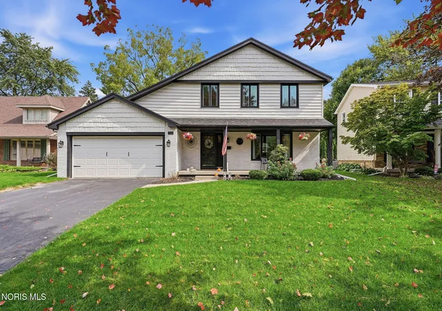 Photo 1 of Single family home for sale at 722 Meadow Springs Ct, Maumee, OH 43537 | MLS# 10014119 | Listing updated on 2026-10-20