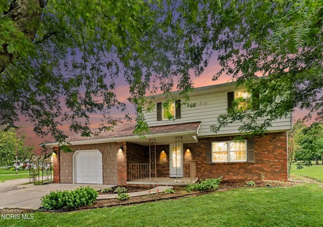 Single family home for sale at 709 S Teachout Rd, Curtice, OH 43412 | MLS# 10014141