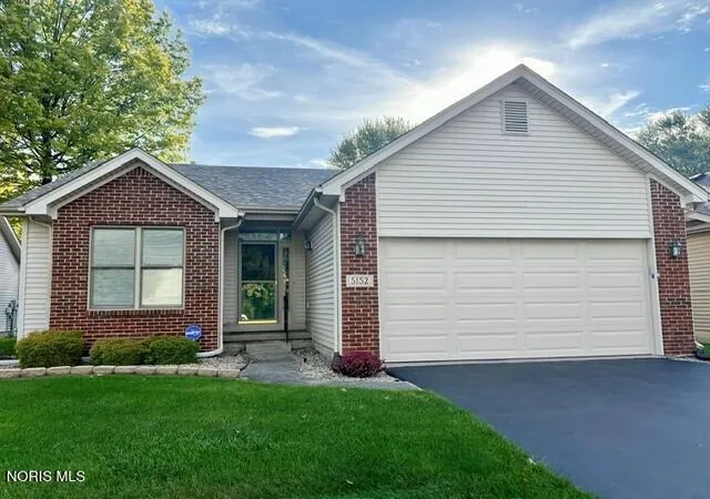 Photo 1 of Sale Pending at 5152 Avonhurst Rd, Toledo, OH 43623 | MLS# 10014181 | Listing updated on 2026-10-19