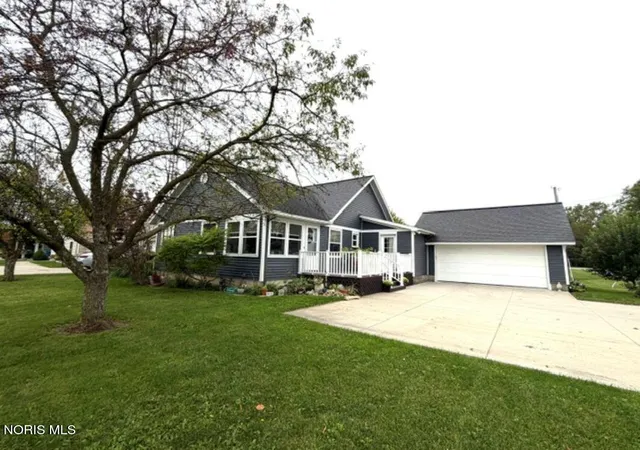 Photo 1 of Single family home for sale at 1510 S Main St, Bryan, OH 43506 | MLS# 10014173 | Listing updated on 2026-10-04