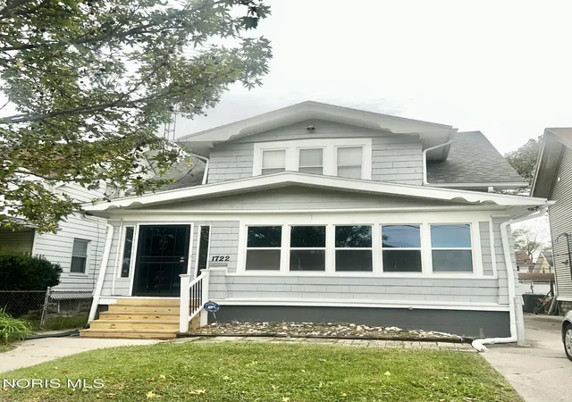Photo 1 of Single family home for sale at 1722 Upton Ave, Toledo, OH 43607 | MLS# 10014229 | Listing updated on 2026-10-21
