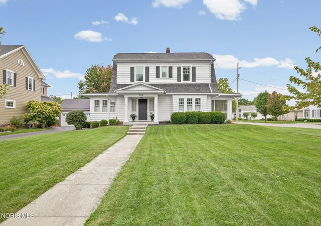 Single family home for sale at 330 Glendale Ave, Findlay, OH 45840 | MLS# 10014231