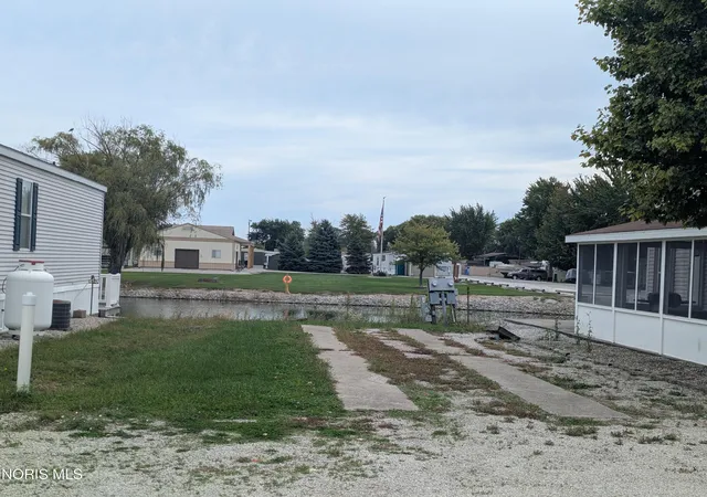 Photo 1 of Land for sale at 1053 E Sister Ln, Oak Harbor, OH 43449 | MLS# 10014191 | Listing updated on 2026-10-03