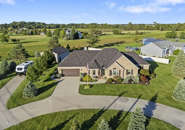 Single family home for sale at 23959 W Walbridge Rd, Curtice, OH 43412 | MLS# 10014203