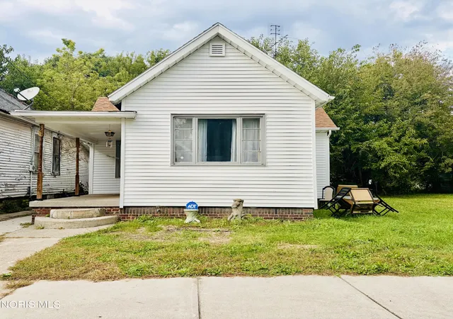 Photo 1 of Sale Pending at 161 Hausman St, Toledo, OH 43608 | MLS# 10014227 | Listing updated on 2026-10-14