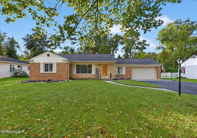 Photo 1 of Single family home for sale at 2801 Wicklow Rd, Toledo, OH 43606 | MLS# 10014259 | Listing updated on 2026-10-24
