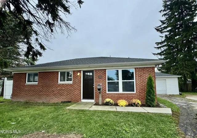 Photo 1 of Single family home for sale at 2716 112th Street, Toledo, OH 43611 | MLS# 10014273 | Listing updated on 2026-10-19