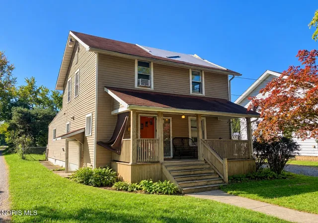 Single family home for sale at 321 W Ashton Ave, Lima, OH 45801 | MLS# 10014282