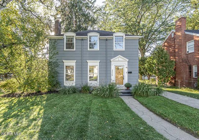 Photo 1 of Single family home for sale at 3425 Aldringham Rd, Toledo, OH 43606 | MLS# 10014280 | Listing updated on 2026-10-27