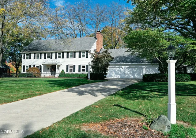 Photo 1 of Single family home for sale at 60 Back Bay Rd, Bowling Green, OH 43402 | MLS# 10014295 | Listing updated on 2026-10-28