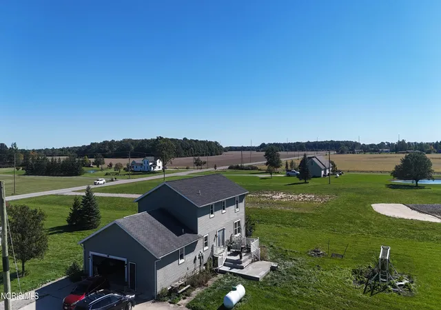 Single family home for sale at 15656 S State Route 66, Defiance, OH 43512 | MLS# 10014331