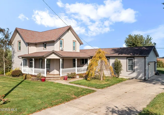 Single family home for sale at 2963 State Route 590, Elmore, OH 43416 | MLS# 10014348
