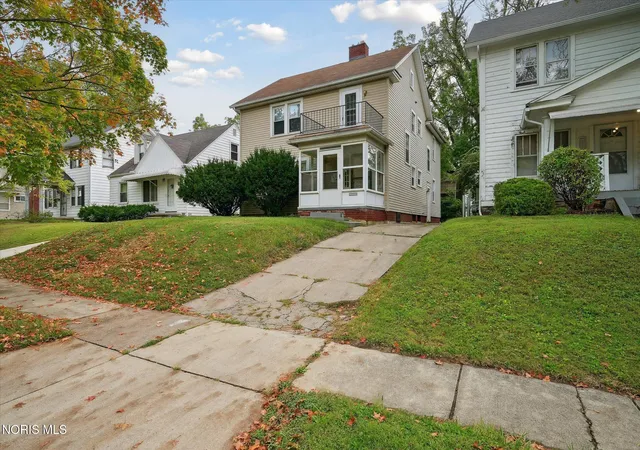 Multi family home for sale at 2030 Wyndhurst Rd, Toledo, OH 43607 | MLS# 10014336