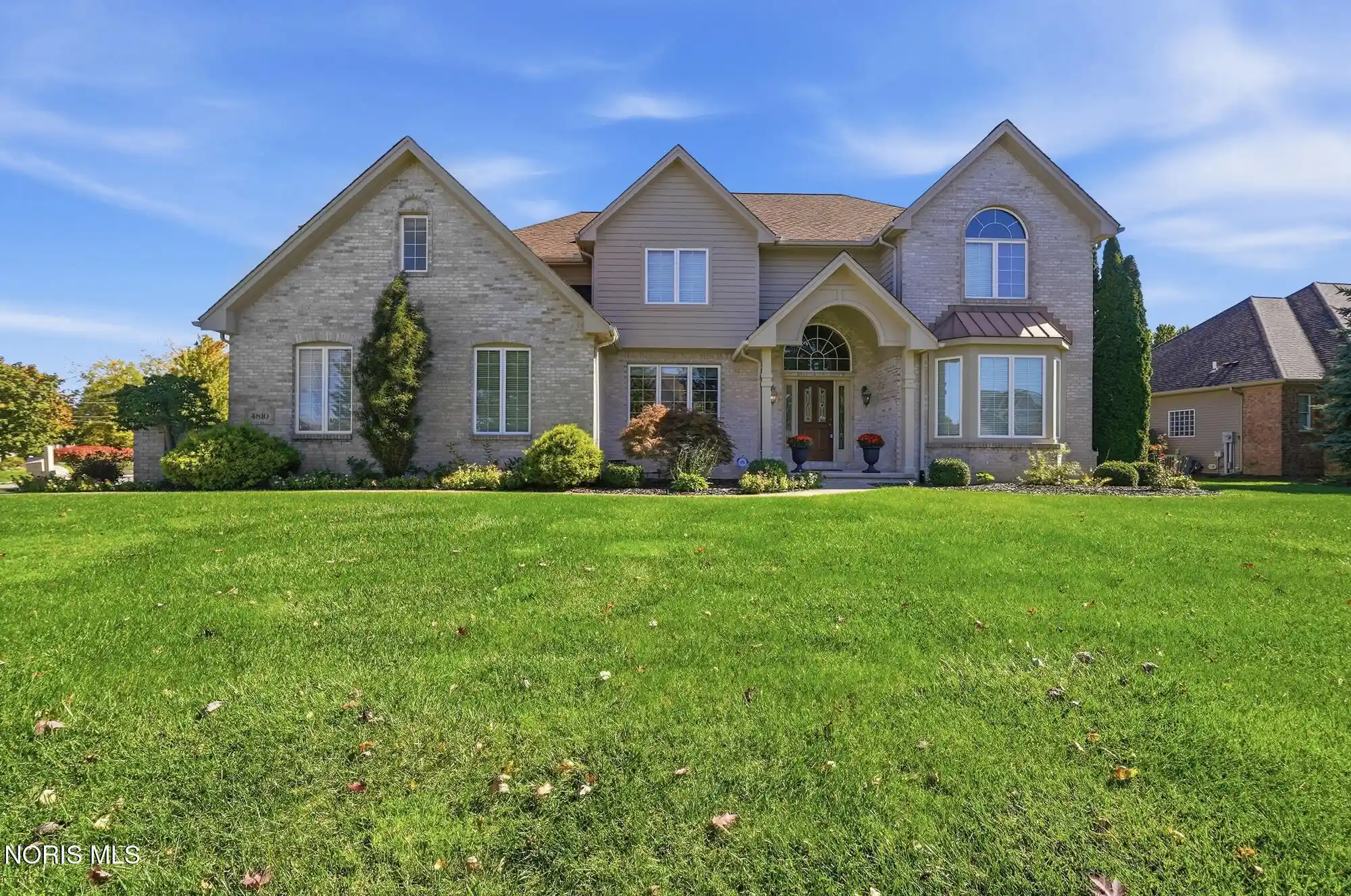 Photo 1 of Single family home for sale at 4810 Farm Crk Ln, Sylvania, OH 43560 | MLS# 10014353 | Listing updated on 2026-10-12