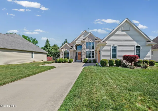 Photo 1 of Single family home for sale at 9360 Saint Angelas Way, Sylvania, OH 43560 | MLS# 10014360 | Listing updated on 2026-10-20