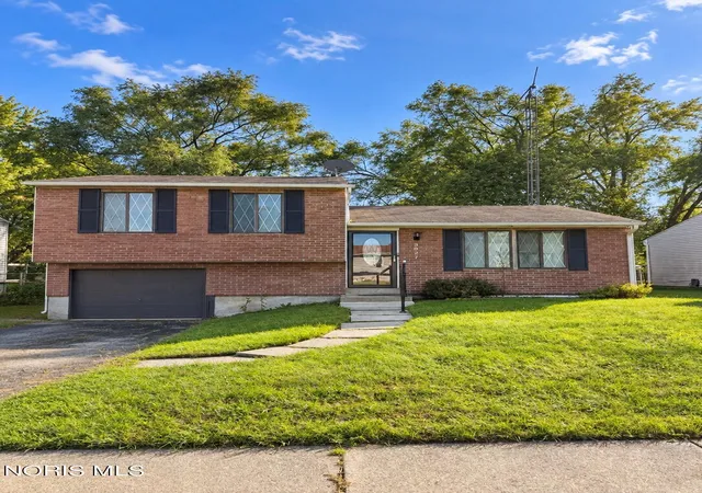 Single family home for sale at 3827 House Of Stuart Ave, Toledo, OH 43607 | MLS# 10015296