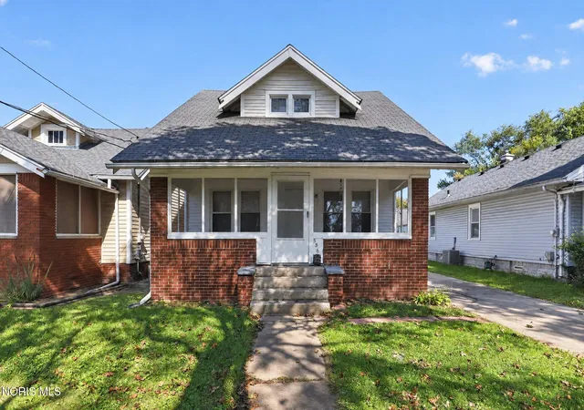 Photo 1 of Single family home for sale at 536 Eleanor Ave, Toledo, OH 43612 | MLS# 10014487 | Listing updated on 2026-10-28