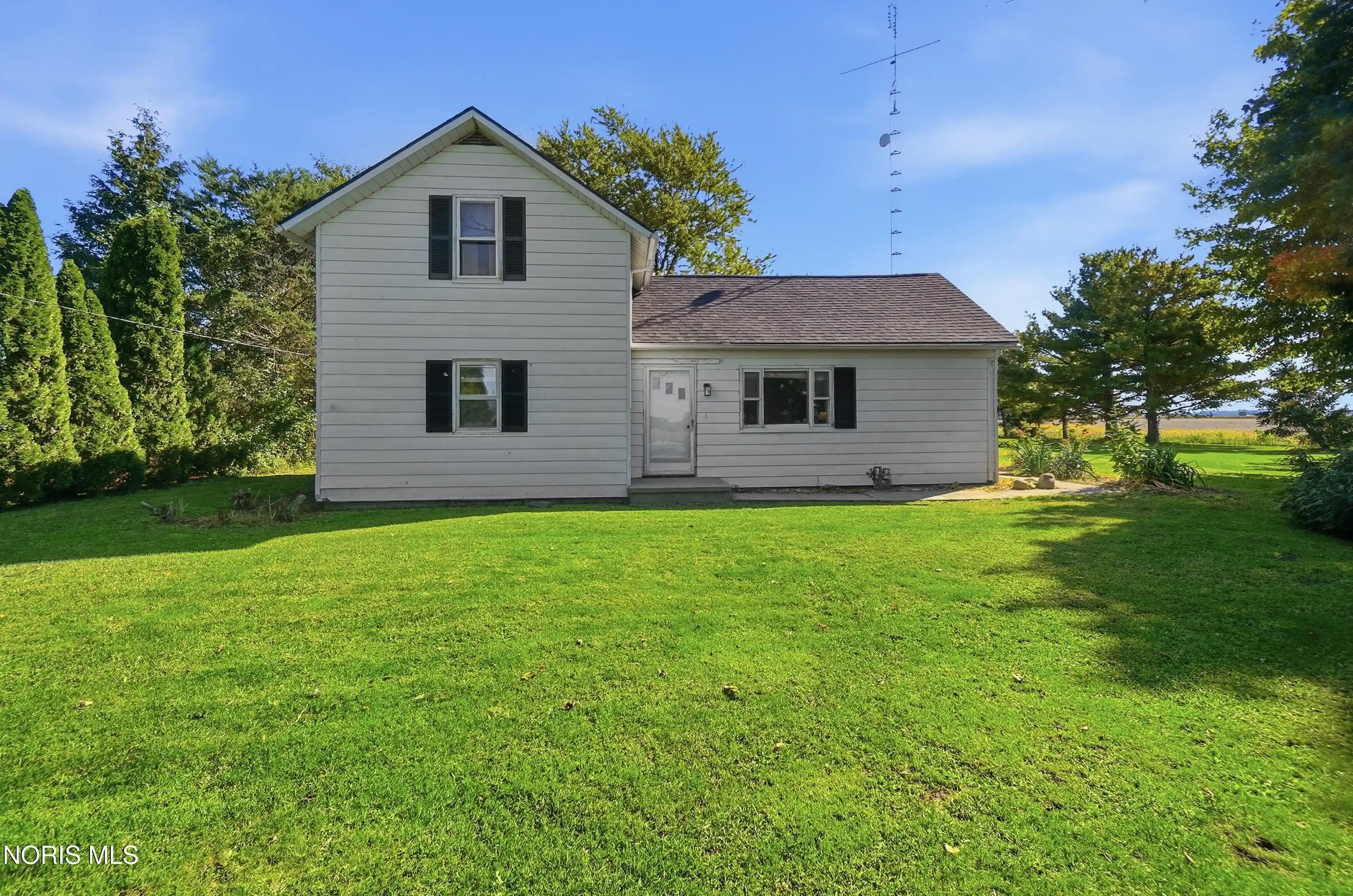 Single family home for sale at 1318 County Rd 13, Wauseon, OH 43567 | MLS# 10014389