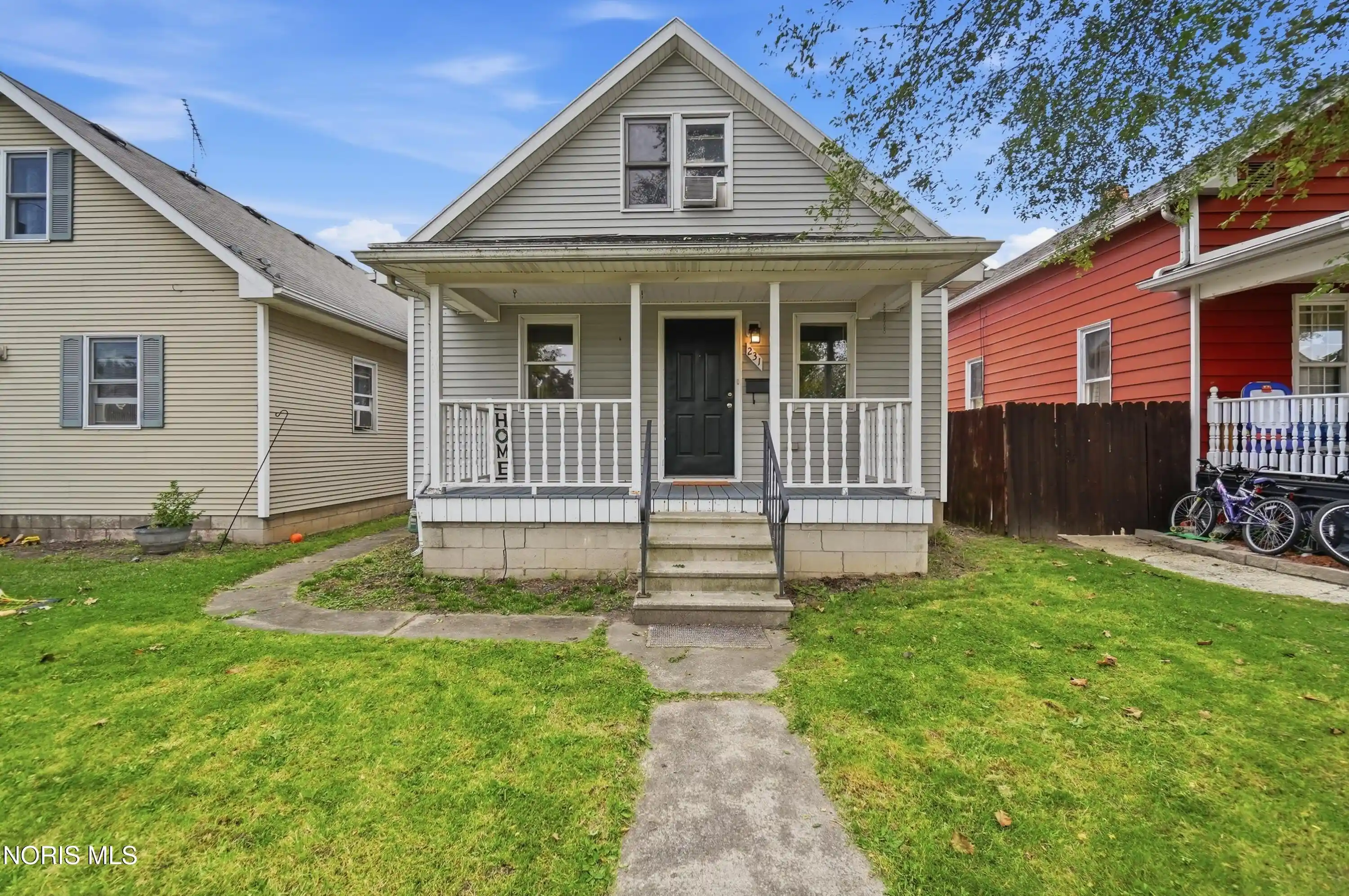 Single family home for sale at 231 Elm St, Rossford, OH 43460 | MLS# 10014409