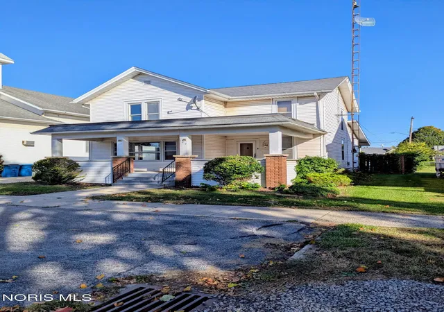 Single family home for sale at 127 E Lynn St, Edgerton, OH 43517 | MLS# 10014472