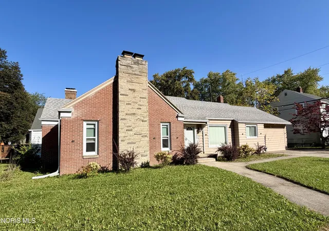 Photo 1 of Single family home for sale at 1234 Eleanor Ave, Toledo, OH 43612 | MLS# 10014679 | Listing updated on 2026-10-19