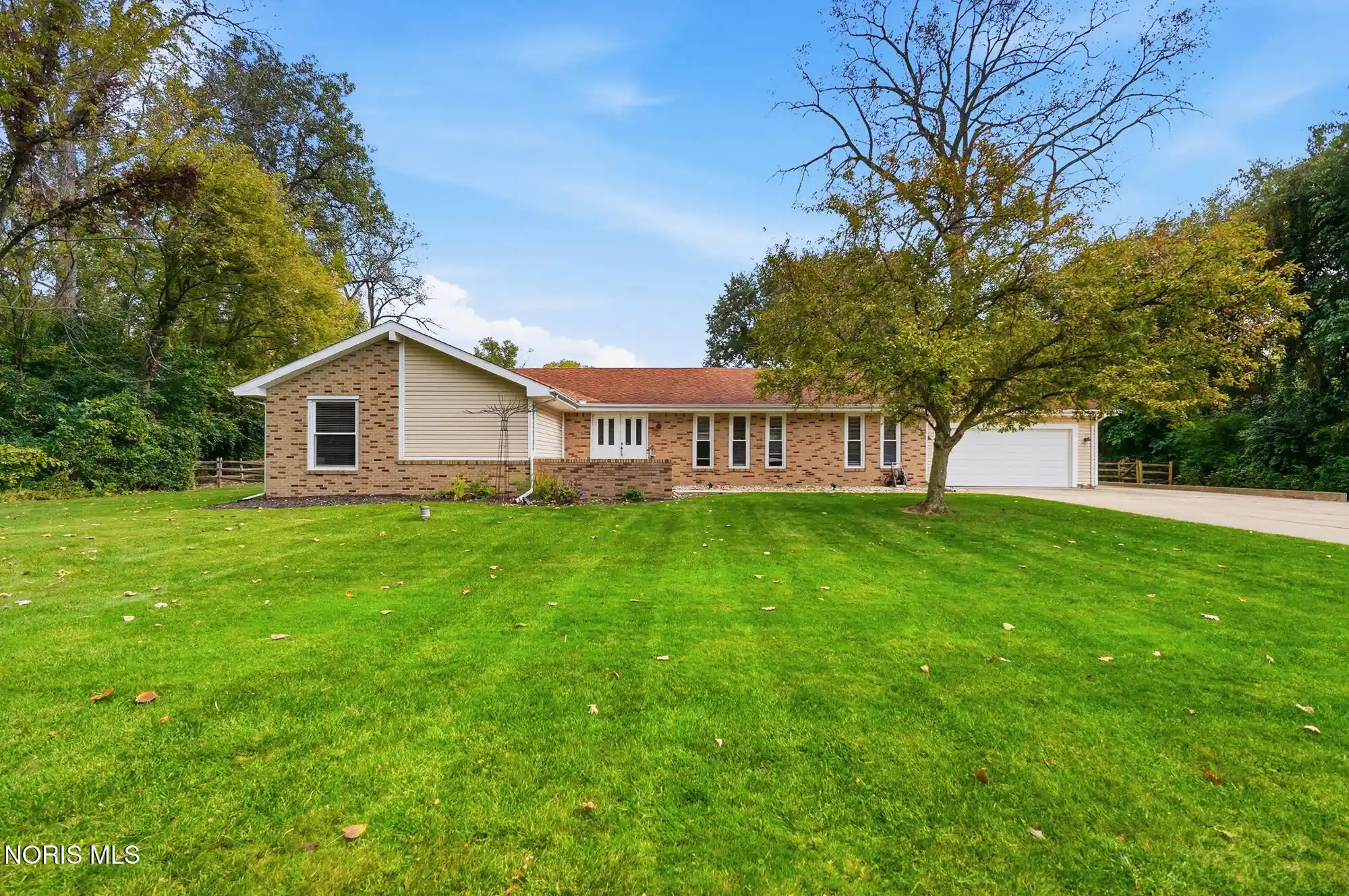 Photo 1 of Single family home for sale at 5128 Inland Dr, Sylvania, OH 43560 | MLS# 10014620 | Listing updated on 2026-10-30