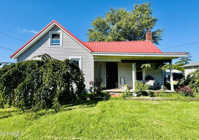 Single family home for sale at 536 S Main St, Payne, OH 45880 | MLS# 10014559