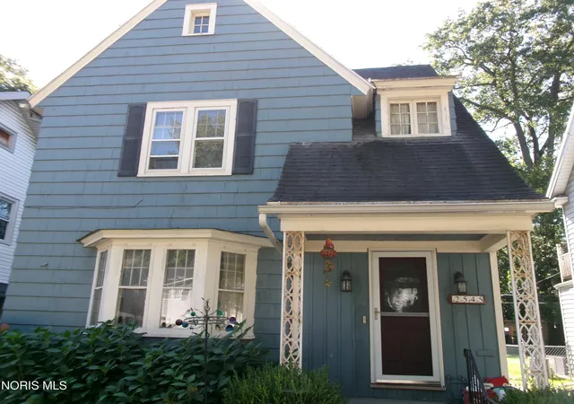 Photo 1 of Single family home for sale at 2545 Portsmouth Ave, Toledo, OH 43613 | MLS# 10014449 | Listing updated on 2026-10-08
