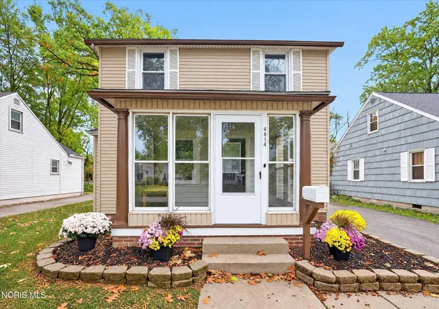 Photo 1 of Single family home for sale at 4814 Harvest Ln, Toledo, OH 43623 | MLS# 10014464 | Listing updated on 2026-10-17