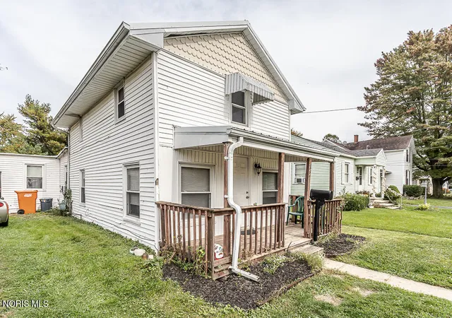 Photo 1 of Single family home for sale at 422 Eben Ave, Findlay, OH 45840 | MLS# 10014502 | Listing updated on 2026-10-24