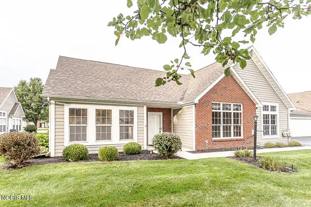 Listing Photo 1 - Condo for sale in 7824 Greenville Xing located at 7824 Greenville Xing, Waterville, OH 43566 - Unit 7824 Greenville Xing