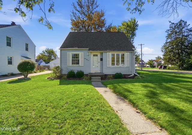 Photo 1 of Single family home for sale at 3051 Winston Blvd, Toledo, OH 43614 | MLS# 10014528 | Listing updated on 2026-10-28