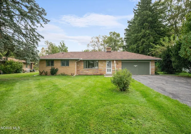 Photo 1 of Single family home for sale at 231 W State Line Rd, Toledo, OH 43612 | MLS# 10014540 | Listing updated on 2026-10-19