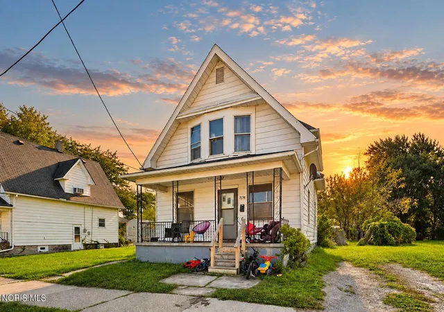 Single family home for sale at 1538 N Michigan St, Toledo, OH 43604 | MLS# 10014607