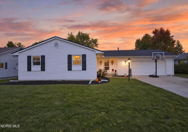 Photo 1 of Single family home for sale at 1310 Lagrange St, Napoleon, OH 43545 | MLS# 10014590 | Listing updated on 2026-10-19
