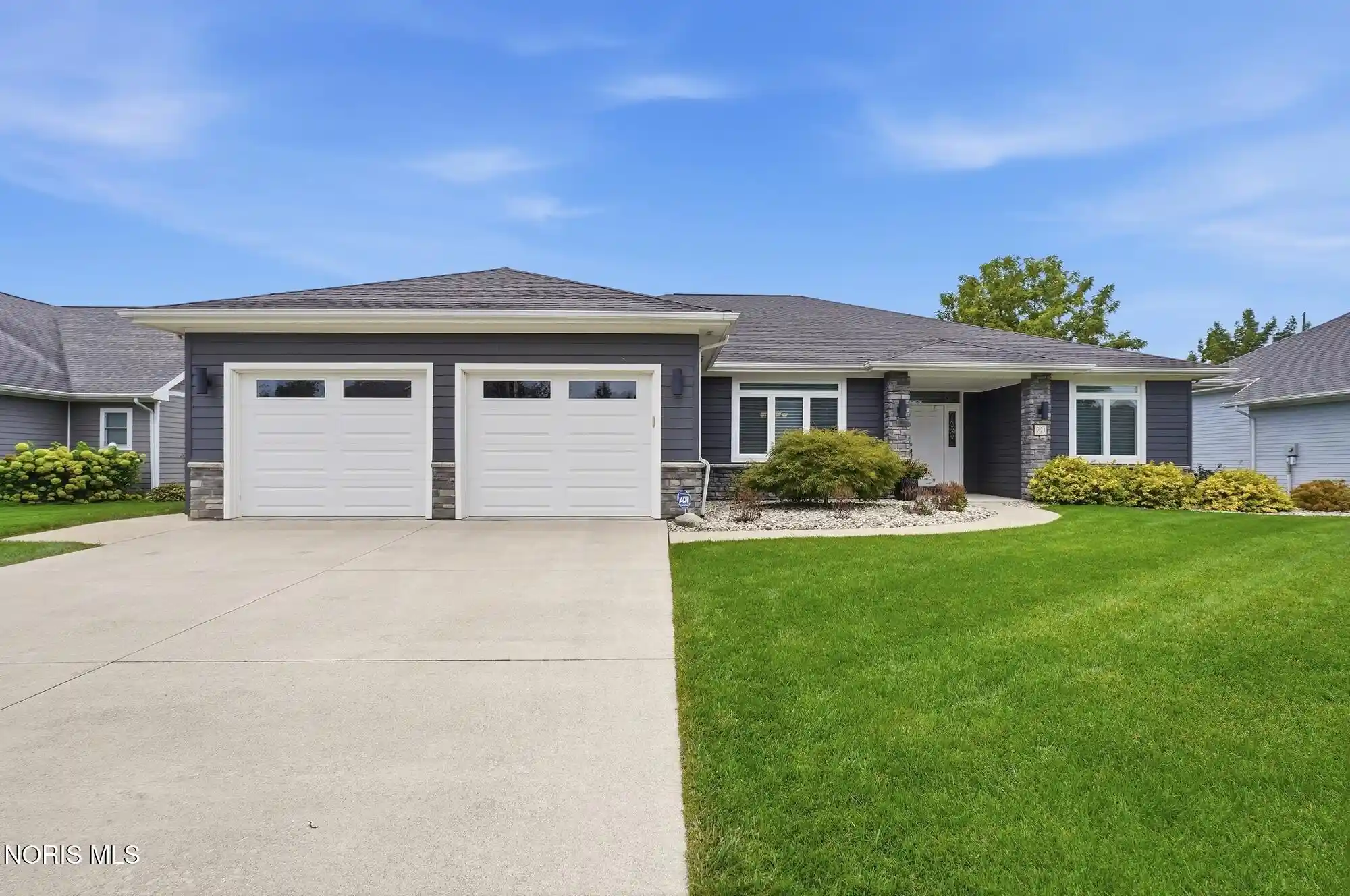 Photo 1 of Single family home for sale at 221 Princeton Ave, Bowling Green, OH 43402 | MLS# 10014754 | Listing updated on 2026-10-29