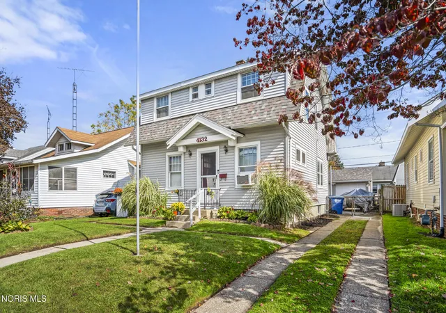 Photo 1 of Single family home for sale at 4132 Parrakeet Ave, Toledo, OH 43612 | MLS# 10014616 | Listing updated on 2026-10-27
