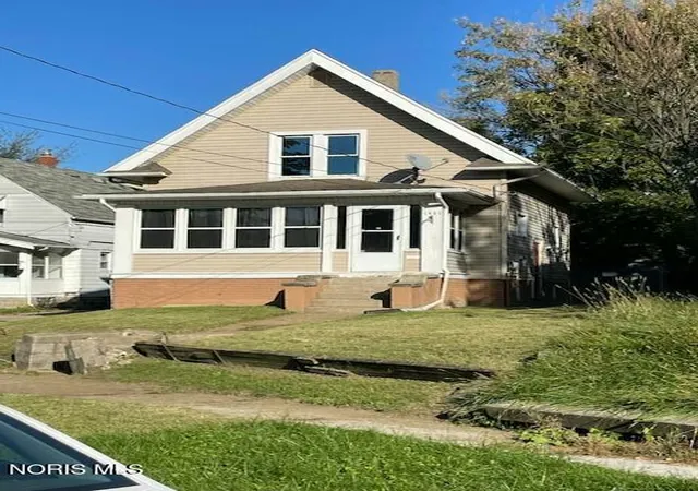 Single family home for sale at 1441 Beecham St, Toledo, OH 43609 | MLS# 10014615