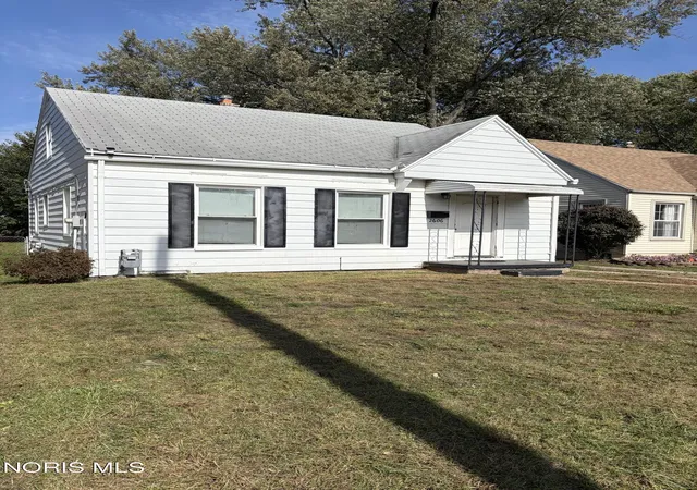 Photo 1 of Single family home for sale at 2606 Gracewood Rd, Toledo, OH 43613 | MLS# 10014623 | Listing updated on 2026-10-13