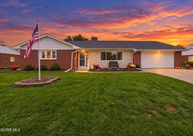 Single family home for sale at 1050 Clairmont Ave, Napoleon, OH 43545 | MLS# 10014642