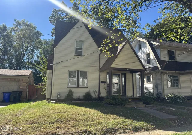 Photo 1 of Sale Pending at 1949 Talbot St, Toledo, OH 43613 | MLS# 10014730 | Listing updated on 2026-10-28