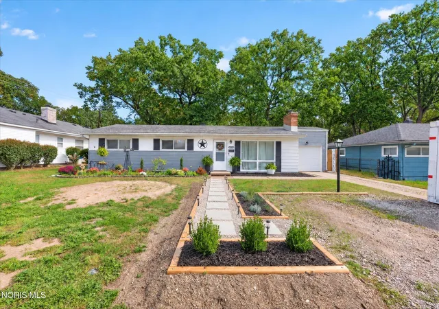 Photo 1 of Single family home for sale at 3238 Romaker Rd, Toledo, OH 43615 | MLS# 10014696 | Listing updated on 2026-10-28