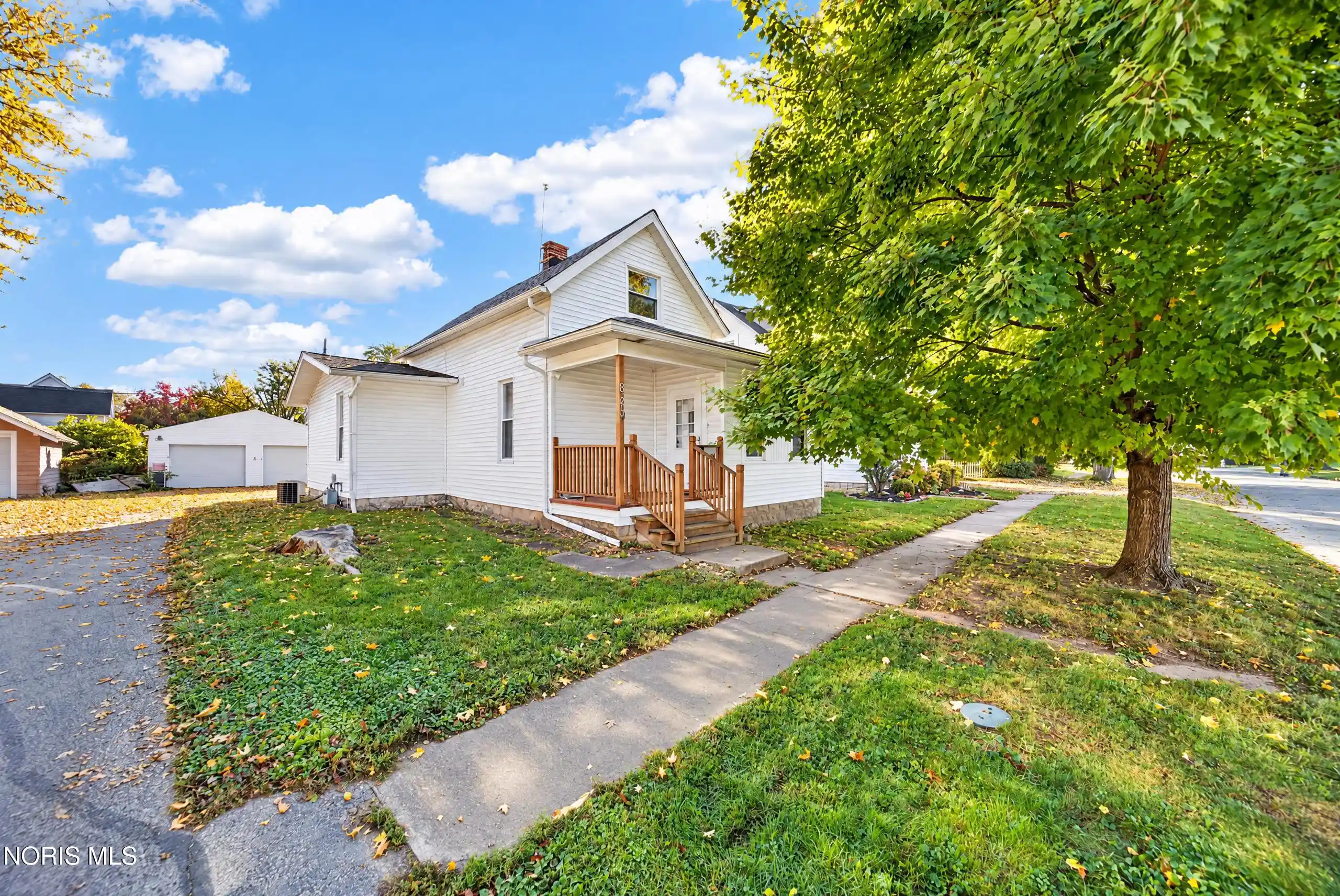 Single family home for sale at 820 Cory St, Fostoria, OH 44830 | MLS# 10015109
