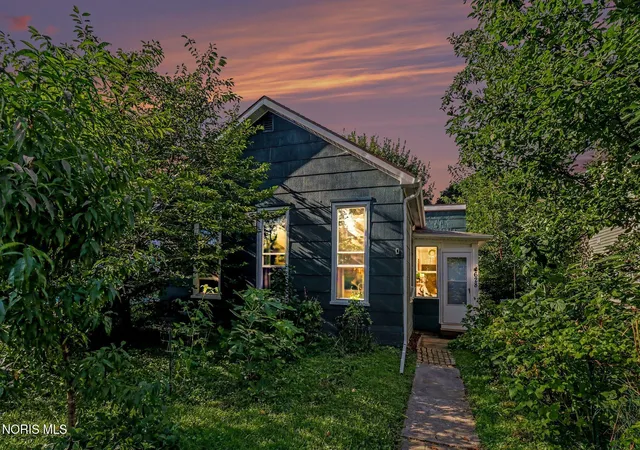 Photo 1 of Single family home for sale at 628 Orchard St, Toledo, OH 43609 | MLS# 10014709 | Listing updated on 2026-10-14