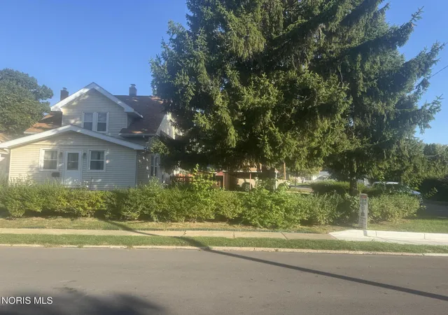 Photo 1 of Single family home for sale at 3045 117th Street, Toledo, OH 43611 | MLS# 10014723 | Listing updated on 2026-10-15