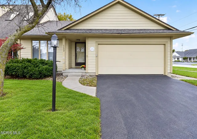 Photo 1 of Condo for sale at 1123 Waterville Monclova Rd, Waterville, OH 43566 | MLS# 10014815 | Listing updated on 2026-10-27