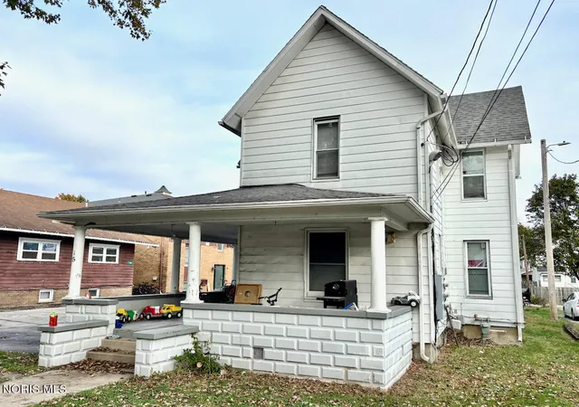 Photo 1 of Sale Pending at 315 E Merry Ave, Bowling Green, OH 43402 | MLS# 10014763 | Listing updated on 2026-10-15