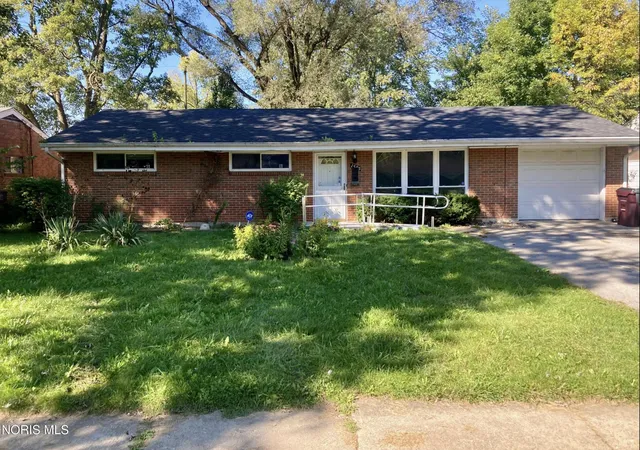 Single family home for sale at 1505 Karen St, Lima, OH 45801 | MLS# 10014745