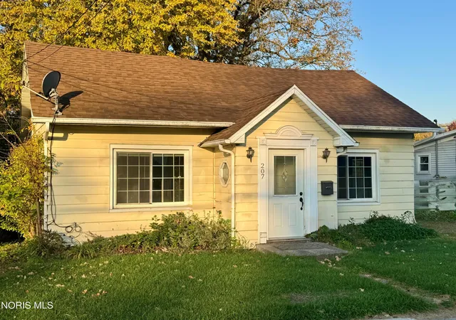 Photo 1 of Single family home for sale at 207 Meuse Argonne St, Hicksville, OH 43526 | MLS# 10015303 | Listing updated on 2026-10-29