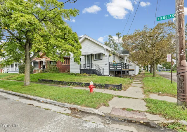 Photo 1 of Single family home for sale at 647 Nicholas St, Toledo, OH 43609 | MLS# 10014757 | Listing updated on 2026-10-21